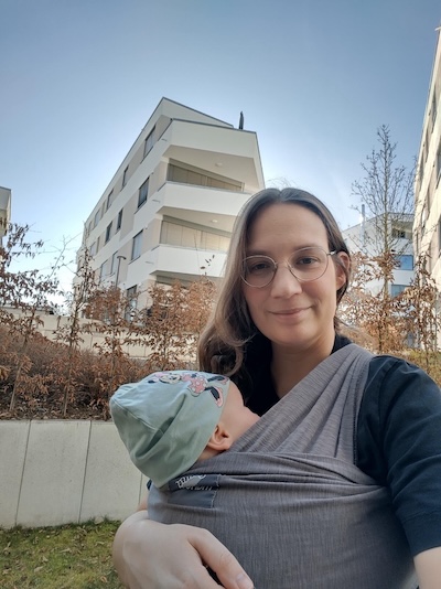 mom and baby picture